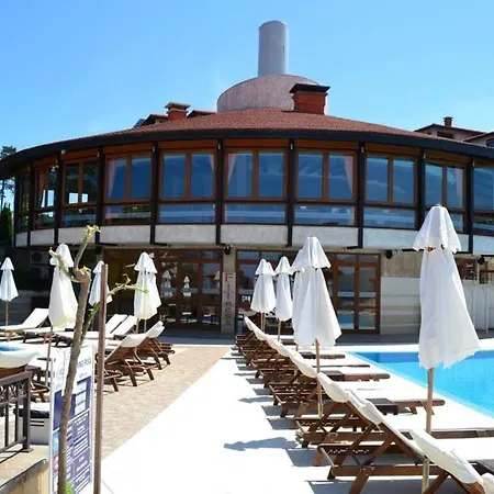 Διαμέρισμα Lovely In Santa Marina,